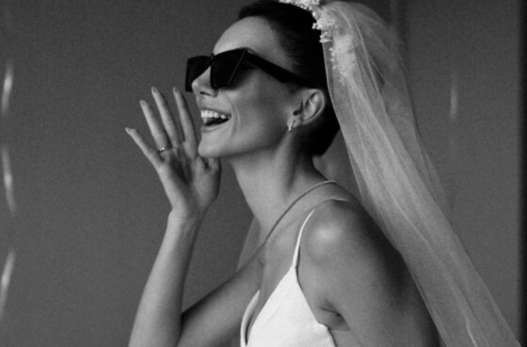 How to Handle Opinions When Choosing Your Wedding Dress